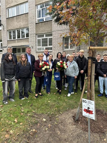 80 drzew na 80. Rocznicę Powstania Warszawskiego
