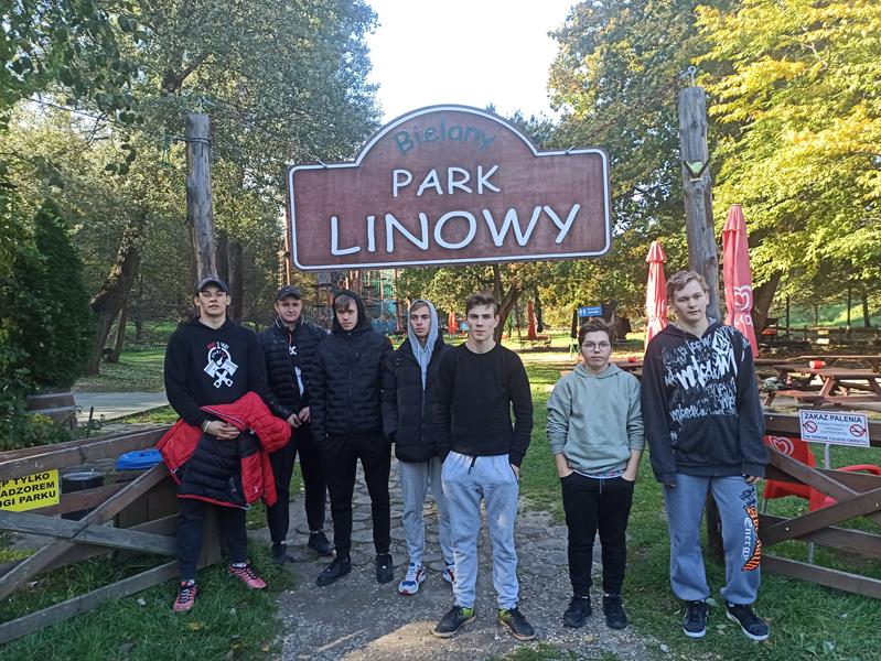 Liny zacieśniające więzi klasowe...